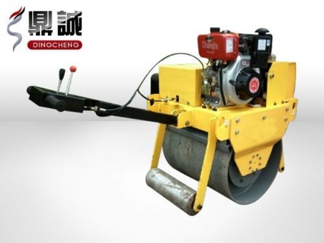 點擊查看詳細信息<br>標題：重型手扶式單鋼輪壓路機 閱讀次數：12973
