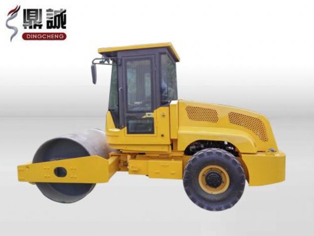 點擊查看詳細信息<br>標題：6噸單鋼輪振動壓路機 閱讀次數：13047