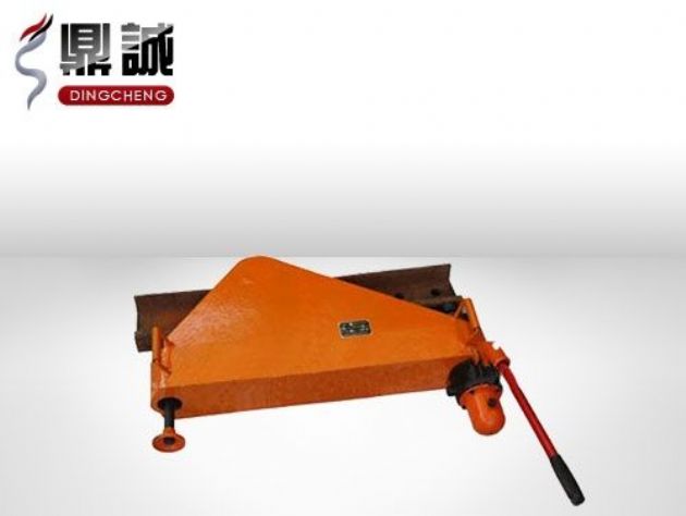 點擊查看詳細信息<br>標題：垂直液壓彎軌機 閱讀次數：4393